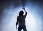 Φεστιβάλ Στη σκιά των Βράχων 2013: Βασίλης Παπακωνσταντίνου 40 χρόνια έφηβος Φεστιβάλ Στη σκιά των Βράχων 2013: Βασίλης Παπακωνσταντίνου 40 χρόνια έφηβος